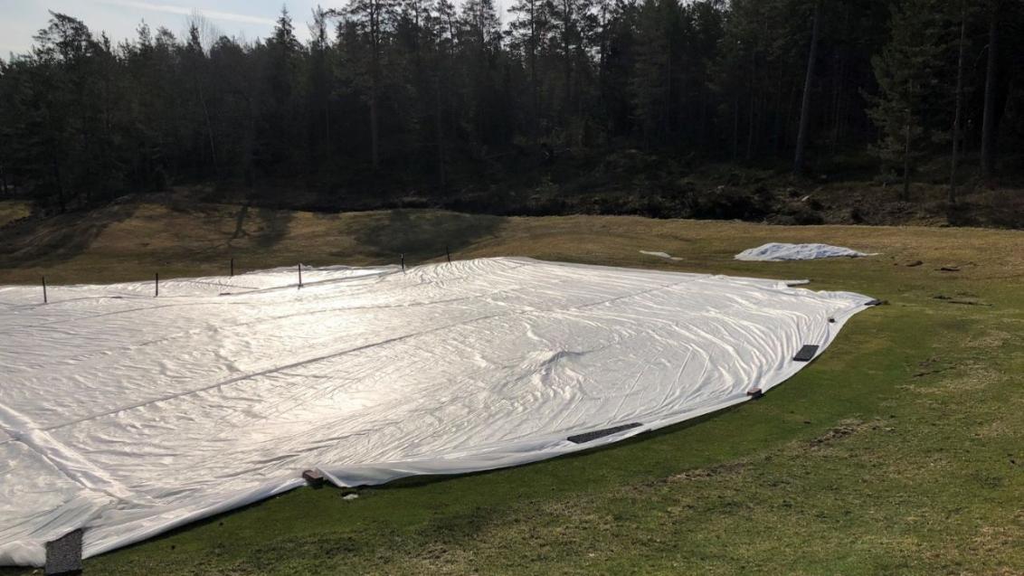 Permeable cover