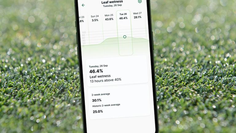 Turf Advisor decision support - Leaf wetnessLeaf wetness - from rain, and dew, is essential for many diseases to develop. Turf advisor indicates the number of hours in a day when leaves will be wet, in excess of 40%, along with a two week average duration of leaf wetness.