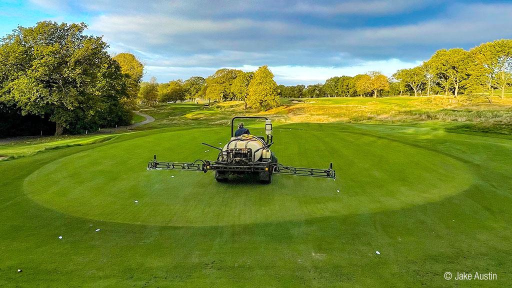 1024_x_576_turf_application_golf_2.jpg
