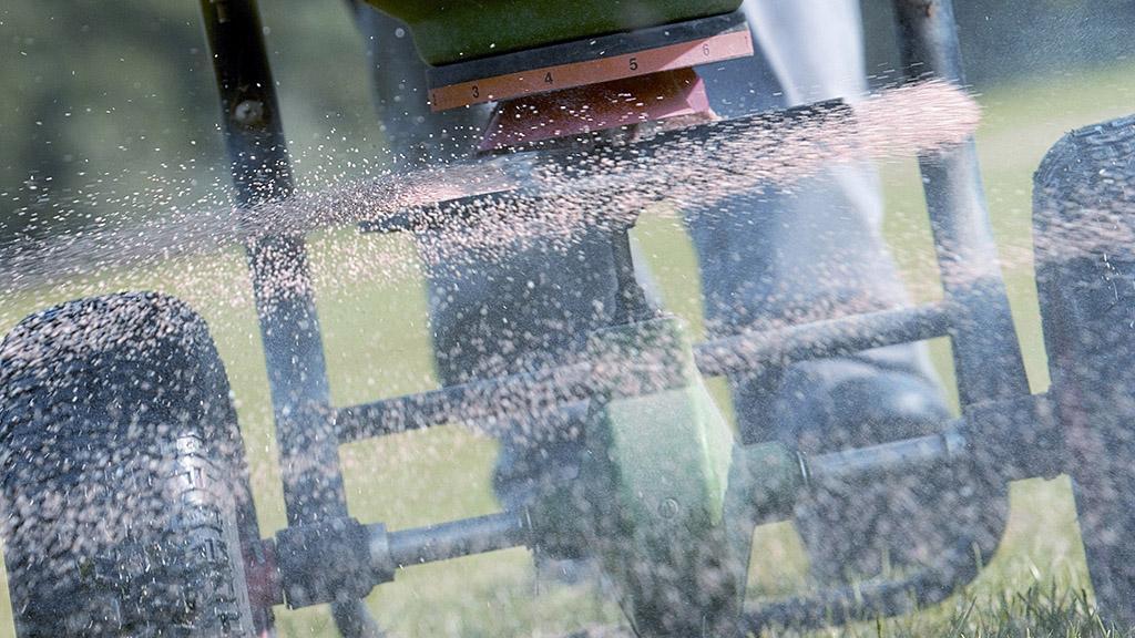 fertiliser spreading