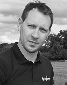 221_x_280_sean_loakes_mono_1.jpg